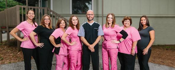Aggie Dental Center - General dentist in Cantonment, FL