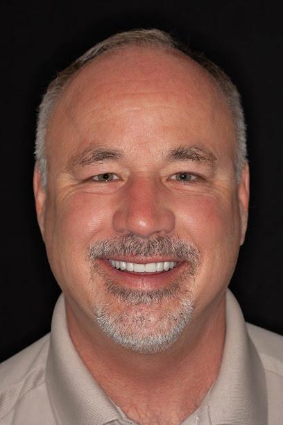 Scott Breazeale, DMD - Cosmetic dentist in Gulfport, MS