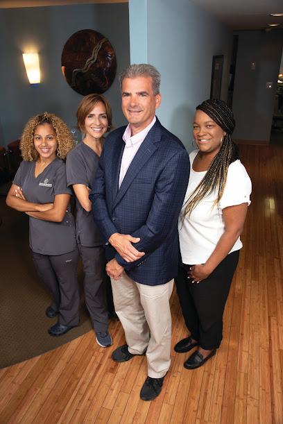 Rolando Cibischino, DMD - General dentist in Hackensack, NJ