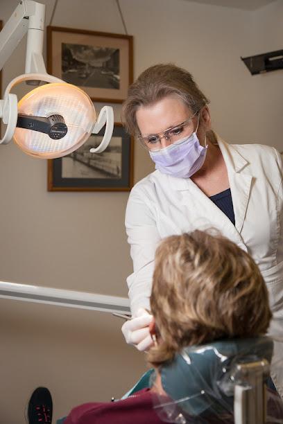 Warren Judy w DDS - General dentist in Albion, MI