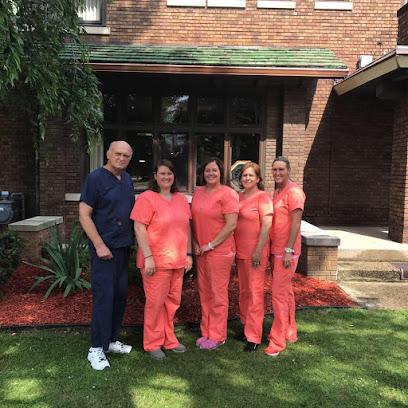 Dr. Robert W. Cady, DDS - General dentist in Saginaw, MI