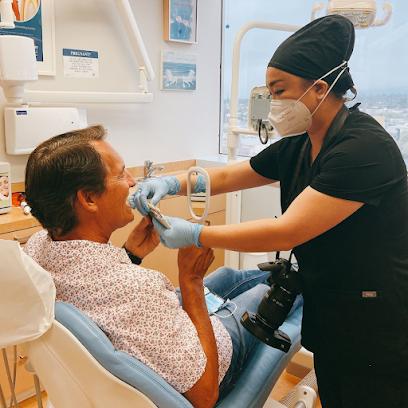 Best Natural Smile - General dentist in Santa Monica, CA