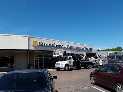 Sunnybrook Dentistry & Braces - General dentist in Jackson, MS