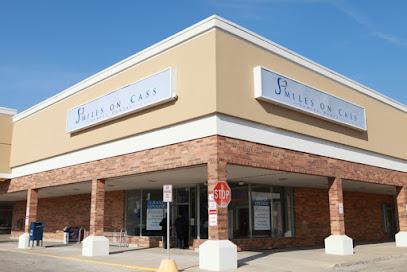 Smiles On Cass - General dentist in Darien, IL