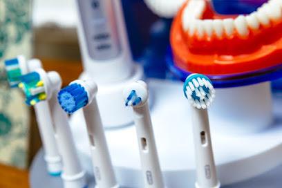 Cobb Dental Group - General dentist in Compton, CA
