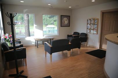 Dr. Tom Holt Family Dentistry - General dentist in Coos Bay, OR