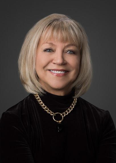 Marylou S Head DMD PSC - General dentist in Lexington, KY