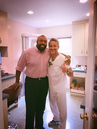 Dr. Farzam Tamami, DDS - General dentist in Potomac, MD