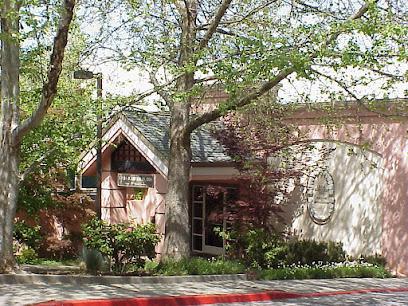 Sheridan Linda D DDS - Orthodontist in Grass Valley, CA