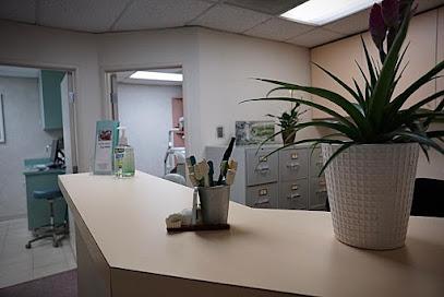 Woo Dorothy S DDS - General dentist in Fullerton, CA