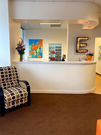 Tracy M Edwards, DDS - General dentist in Burlington, NC