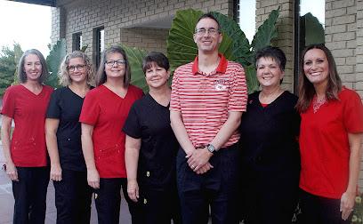Sanders Family Dentistry - General dentist in Paola, KS