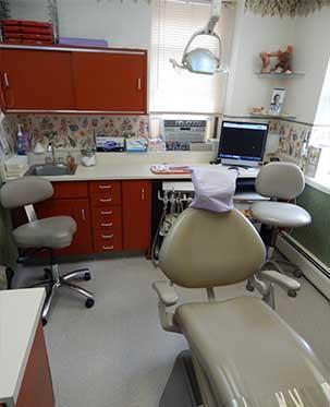 Laurence K. Levy, DMD - General dentist in Middletown, CT