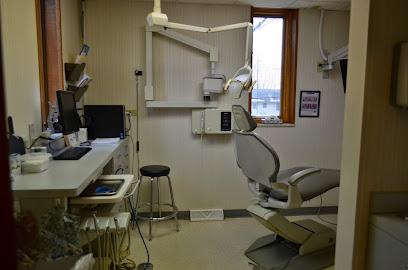 Roy McNitt DDS - General dentist in Rockford, IL