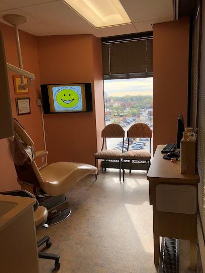 Busch Matthew J DDS - Orthodontist in Schaumburg, IL