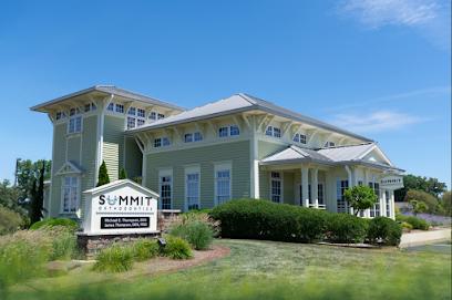 Summit Orthodontics: Dr. Thompson - Orthodontist in Fort Wayne, IN