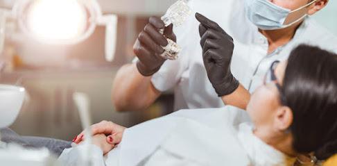 Le Dentistry and Associates - General dentist in Norcross, GA