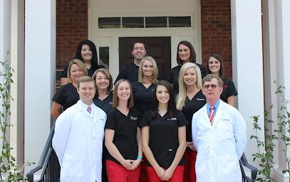 Hall Comprehensive Dentistry, L.L.C. - General dentist in Macon, GA