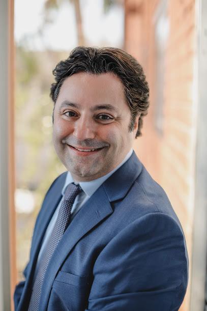 Dr. Ali Mogharei, DDS - General dentist in Santa Monica, CA
