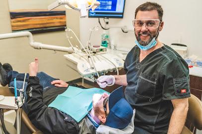 Jay L. Thomas, DDS - General dentist in Granbury, TX