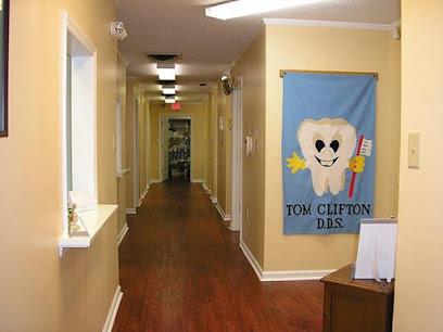 Thomas Clifton, DDS - General dentist in Durham, NC