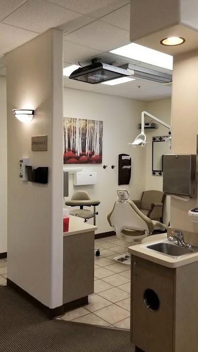 Oscar M. Pena DDS, MSD PC - Endodontist in Tucson, AZ