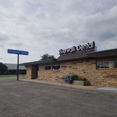 Riverwalk Dental Devine - General dentist in Devine, TX