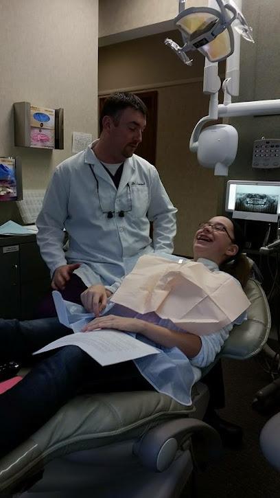 Scott Louderback, DDS - General dentist in Oregon, OH