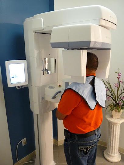 Victor J Dongo, DMD, PA - General dentist in Hialeah, FL