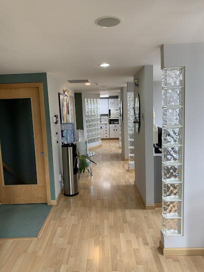 Advanced Cosmetic & Implant Dentistry - Cosmetic dentist in Hyannis, MA